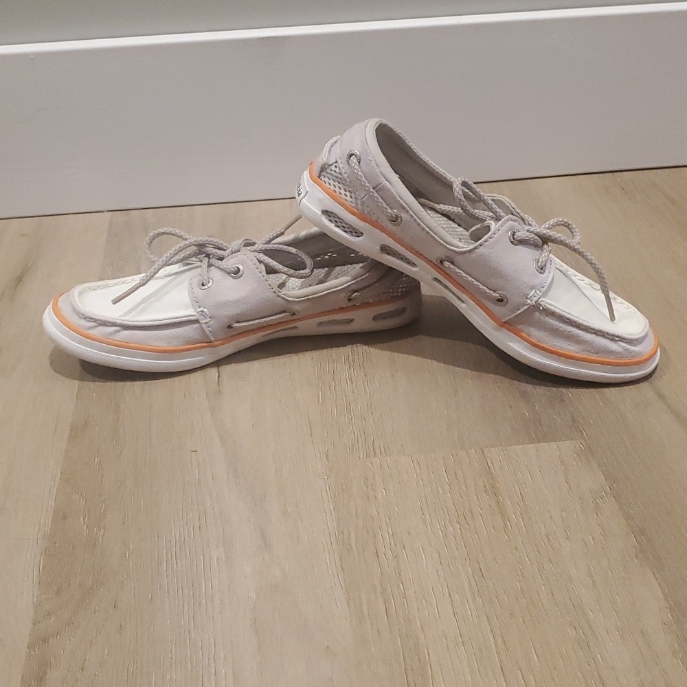 Columbia Women's Canvas Boat Shoes. Size 6. Pre-owned. - Picture 6 of 8